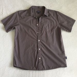 Men’s M Patagonia Short-Sleeved Button down